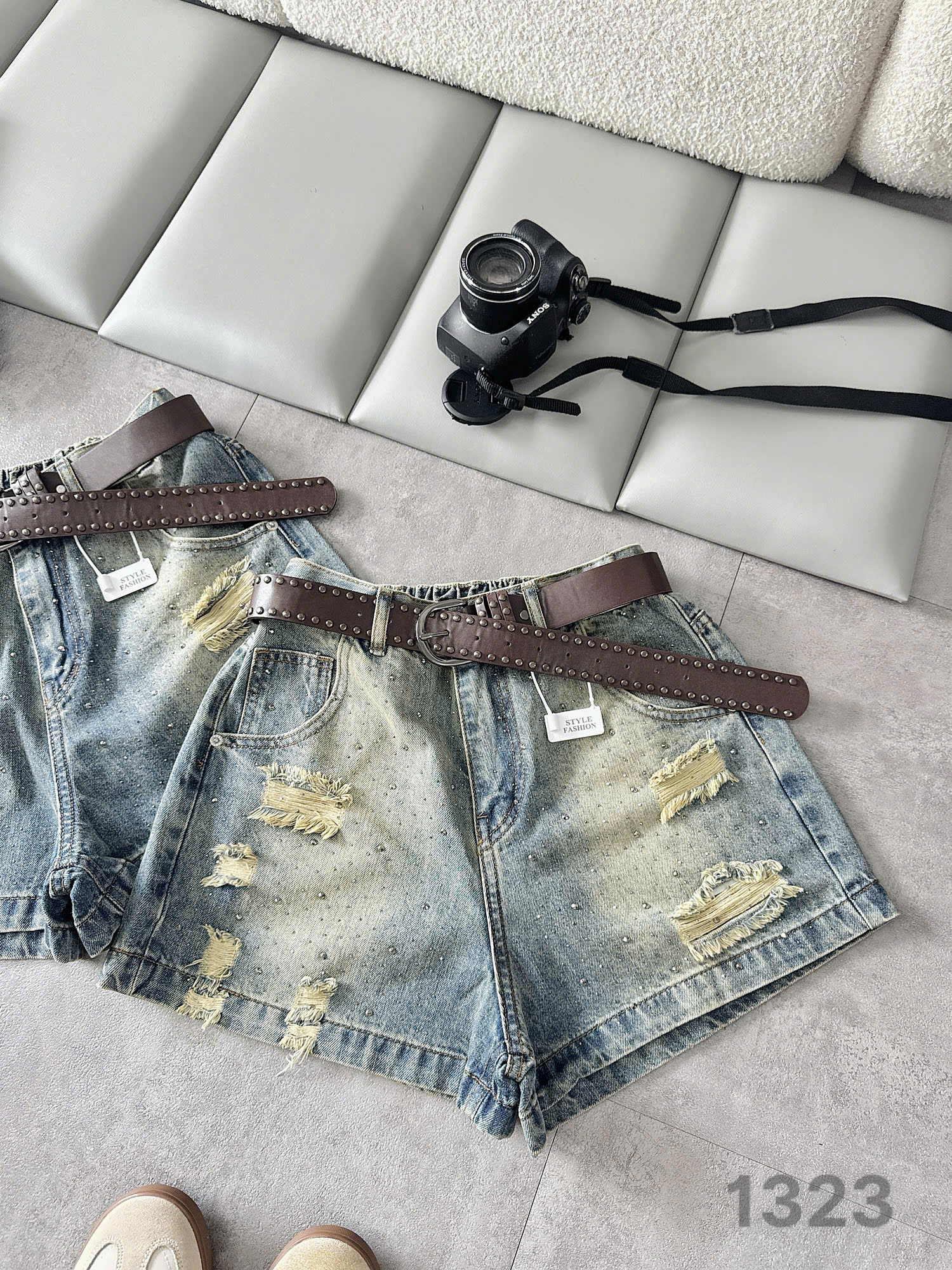 Quần short jean bigsize T-QSJ1323 xanh wash sáng ép đá phối rách mặt trước