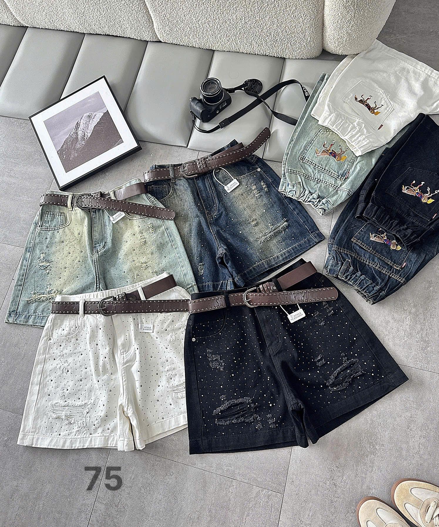 Bốn màu quần short jean lửng bigsize với lưng thun sau và túi thêu T-QSJ75