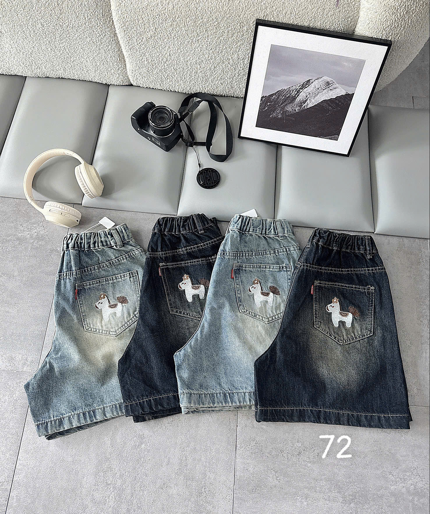 Mặt sau quần short jean lửng bigsize T-QSJ72 lưng thun và túi thêu cún