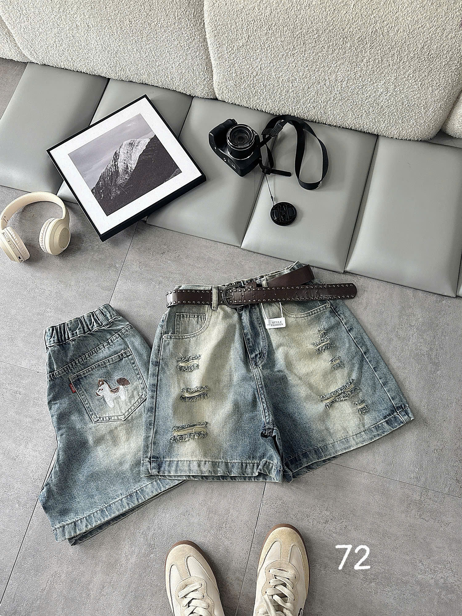 Quần short jean lửng bigsize T-QSJ72 màu xanh nhạt mặt trước và túi sau thêu cún