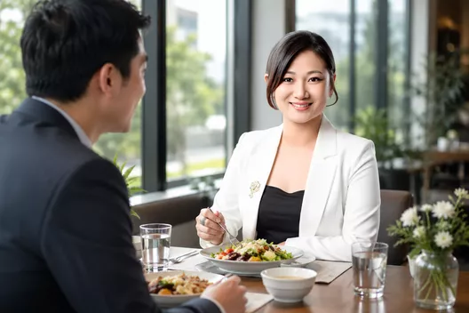 Product image - Mời Cô bữa trưa