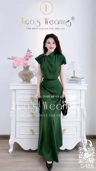 Product image - G485-Sét áo lụa cổ chéo xếp ly đính cúc hoa, tay ngắn+Chân váy dài xanh