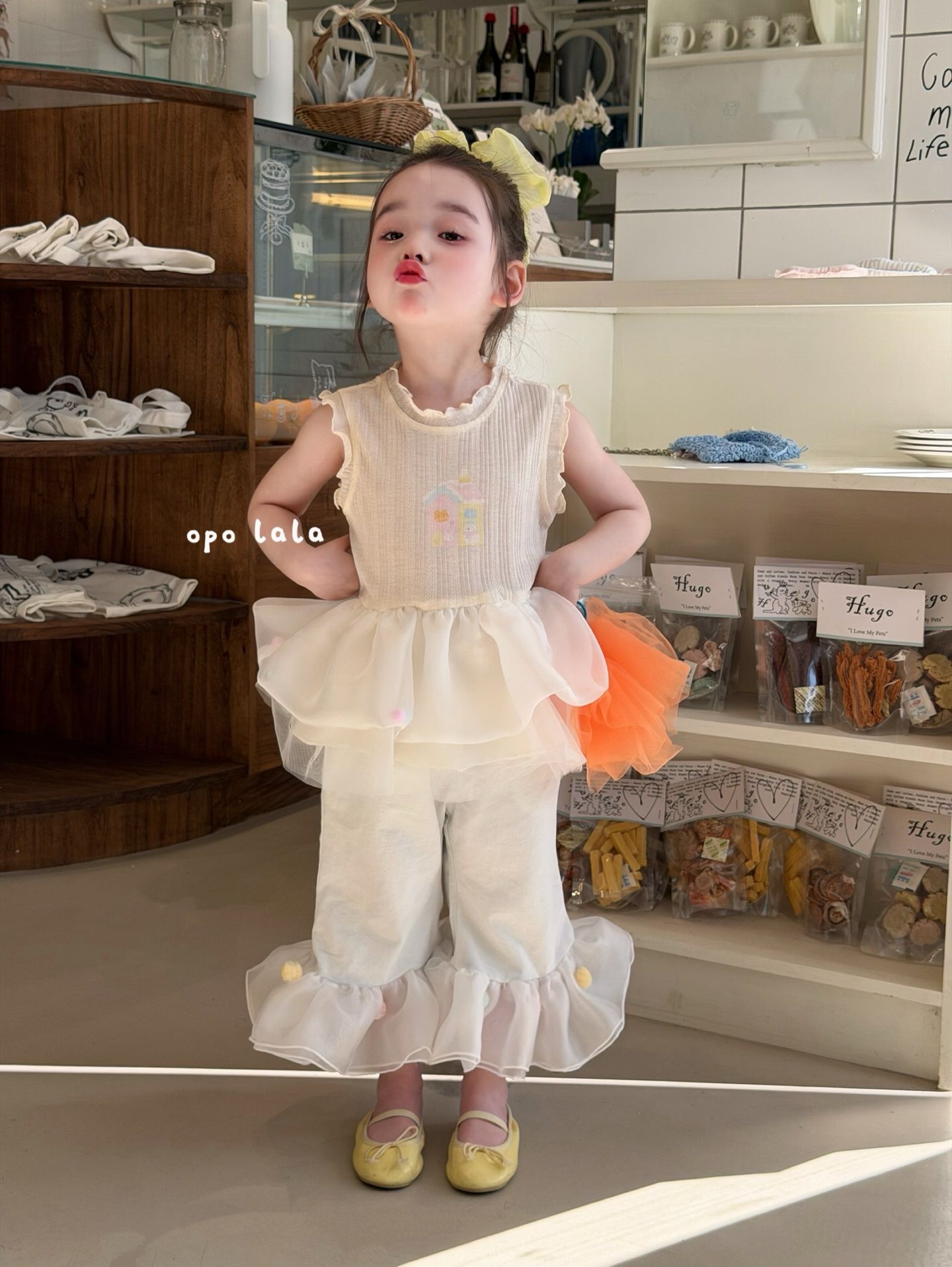 Opo Lala gấu tutu - Quần đính quả bông