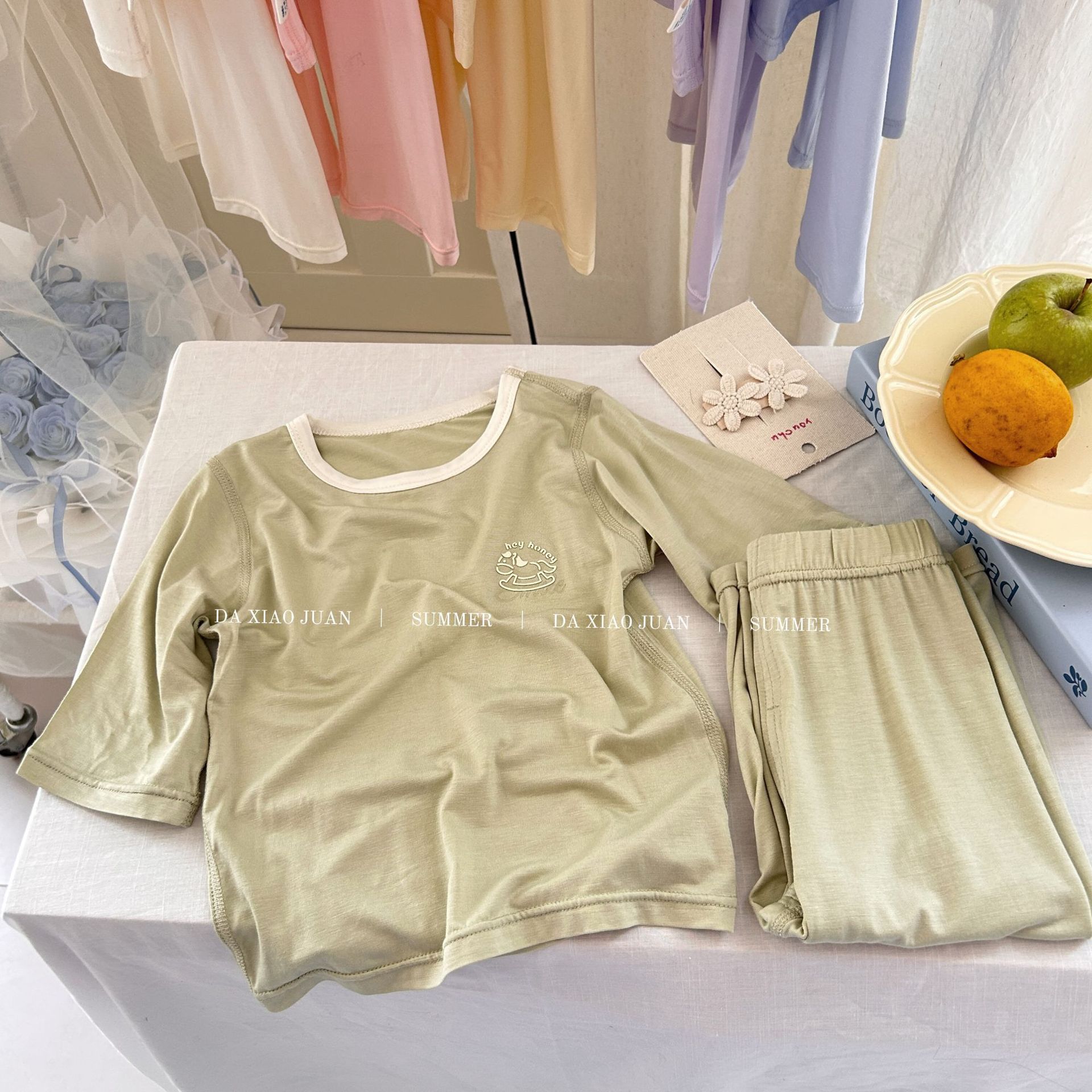 Bộ homewear Hey Honey dáng lửng logo