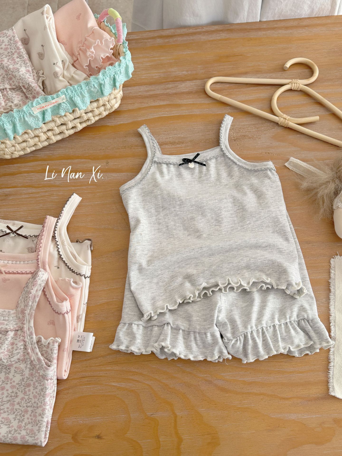 Homewear Linanxi hai dây viền bèo gray