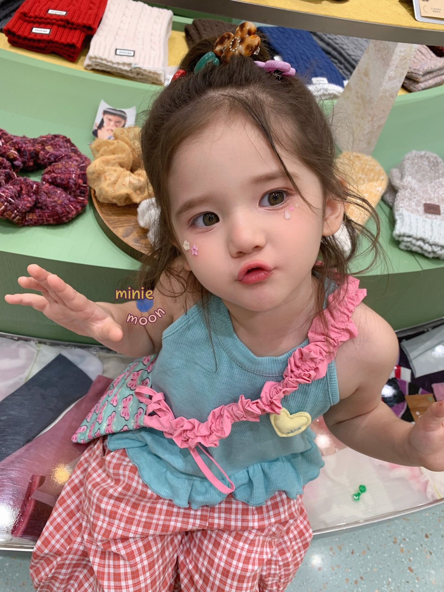 Minie Moon gấu bèo - Áo yếm xanh