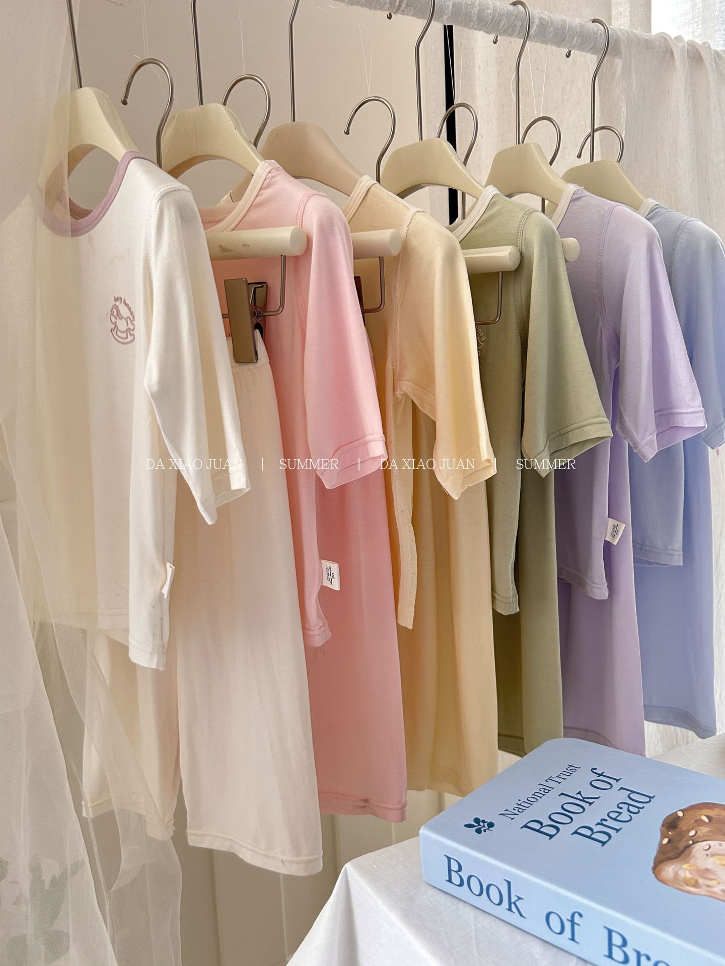 Bộ homewear Hey Honey dáng lửng logo