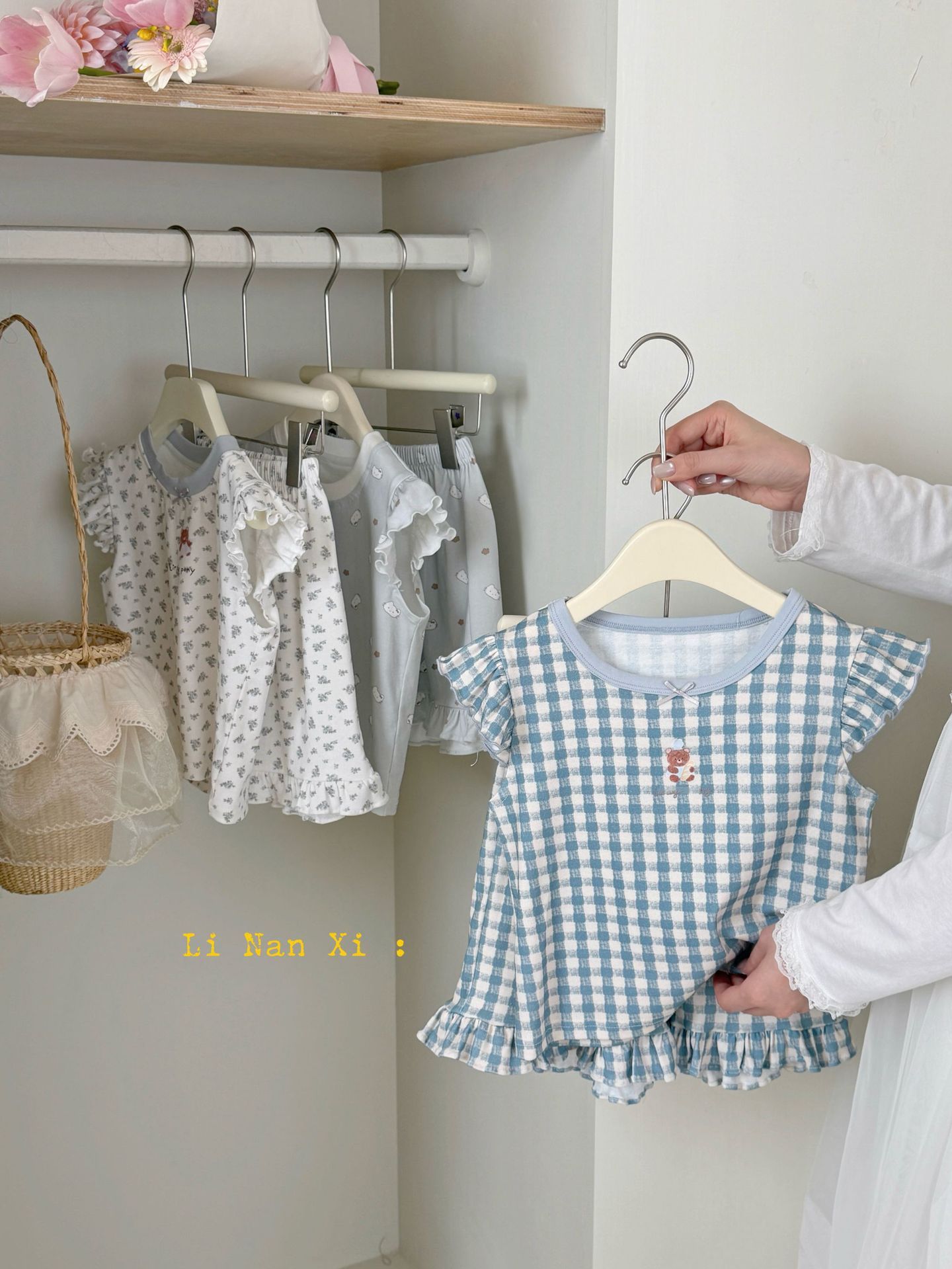 Homewear Linanxi chờm vai gấu caro xanh