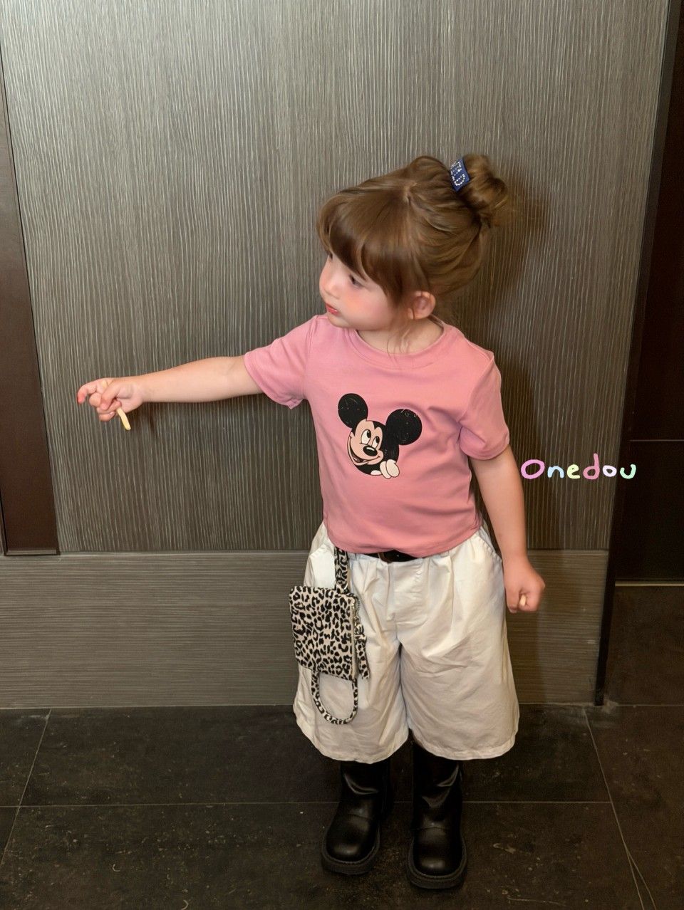 One Dou - Quần short trắng kem