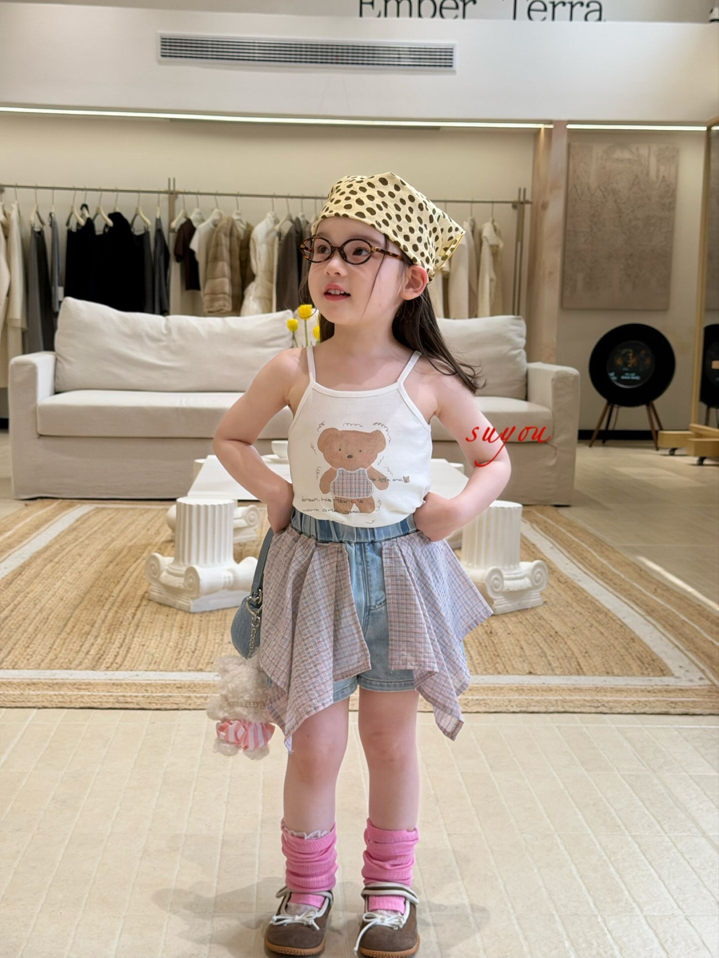 Gấu nâu apron Suyou - Quần short mix khăn caro