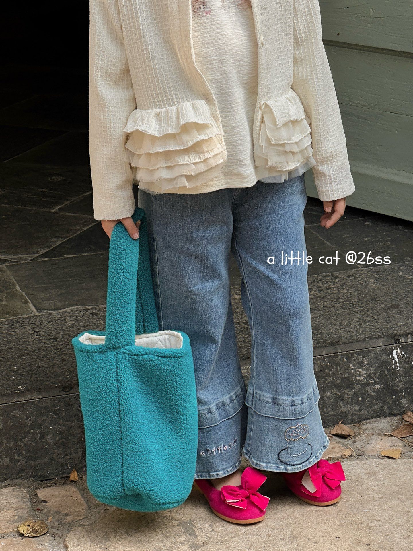 A Little Cat - Quần denim ống loe Xiao Pao Fu