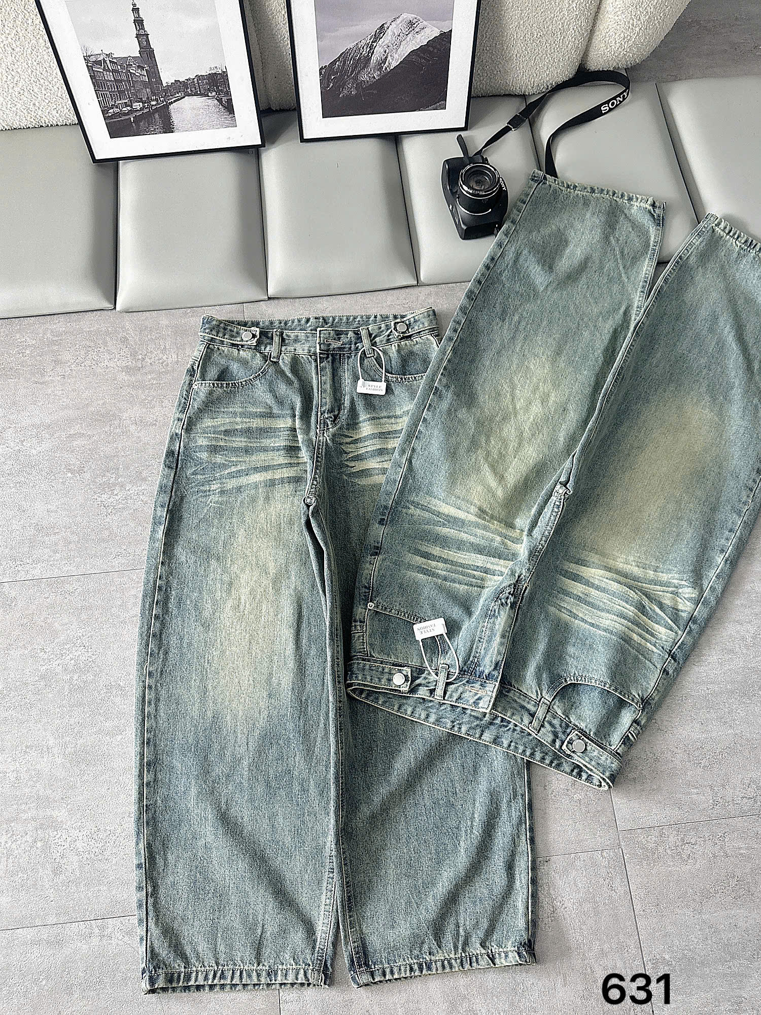 Chi tiết quần jean suông nấm T-QJ631 xanh nhạt với wash râu và phần lai