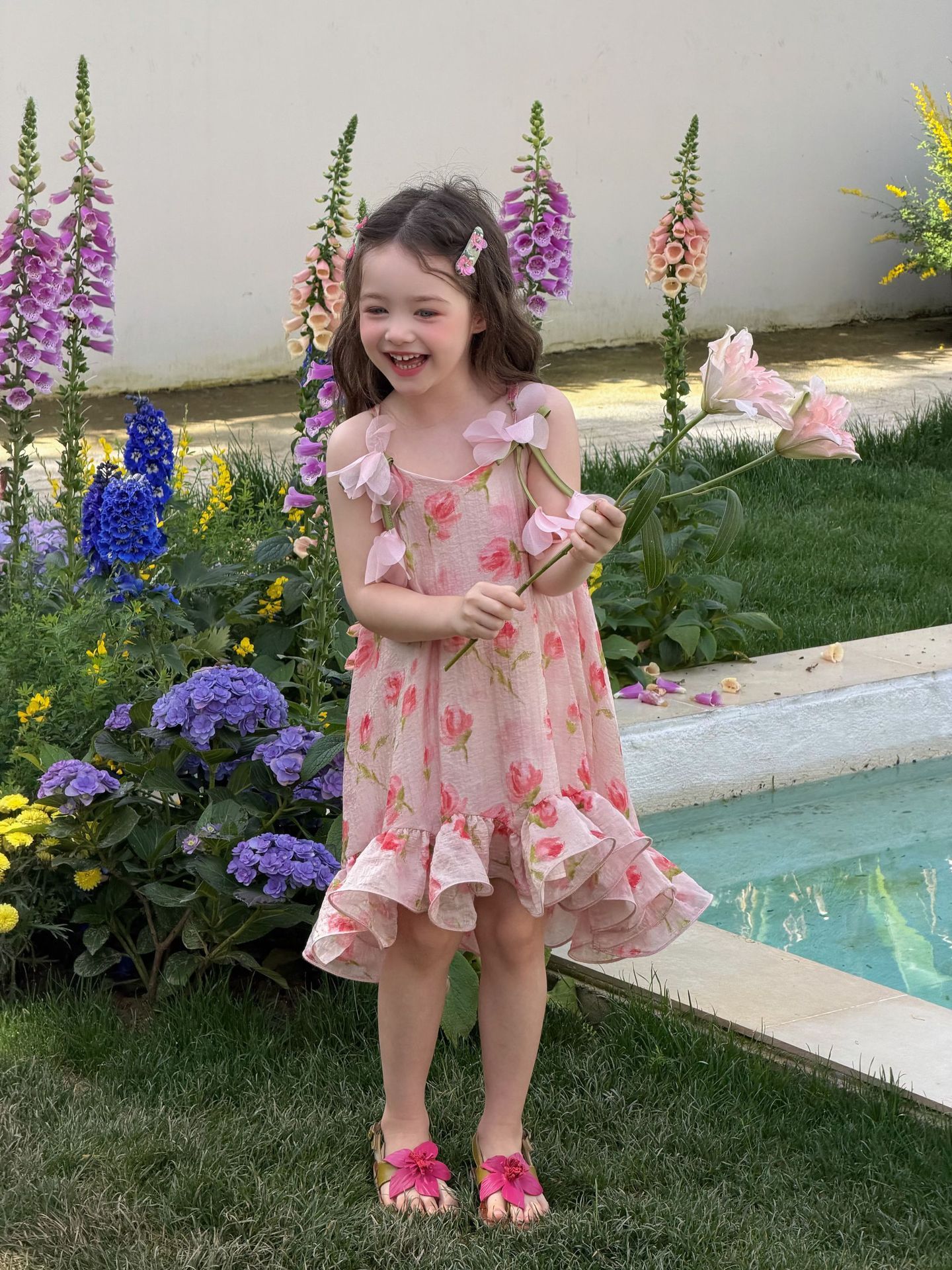 Đầm Otaly hai dây rose flora