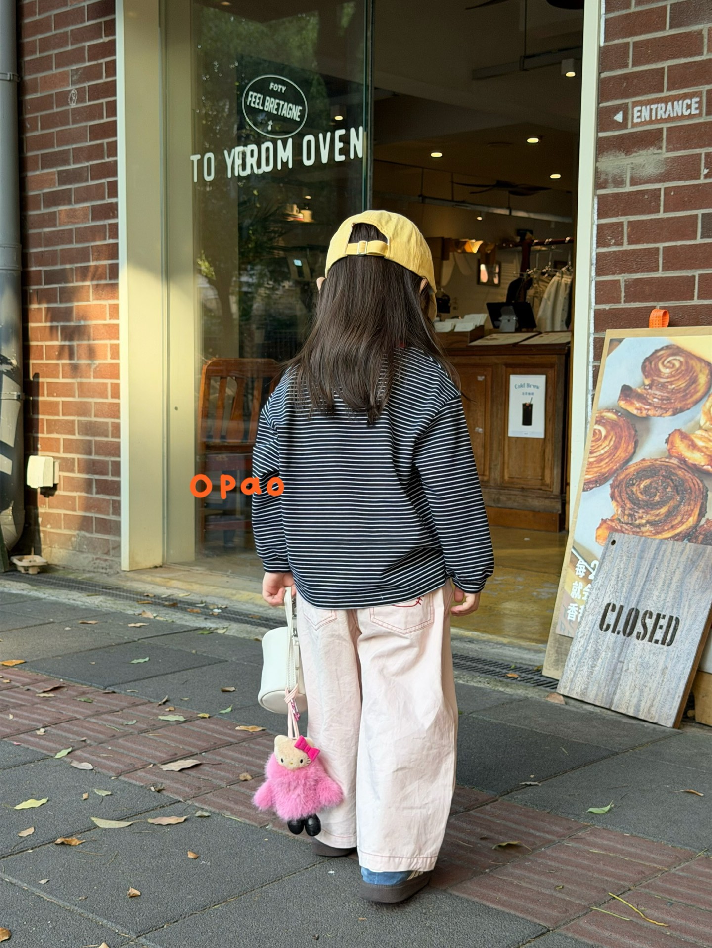 Opao - Quần hồng hello opao