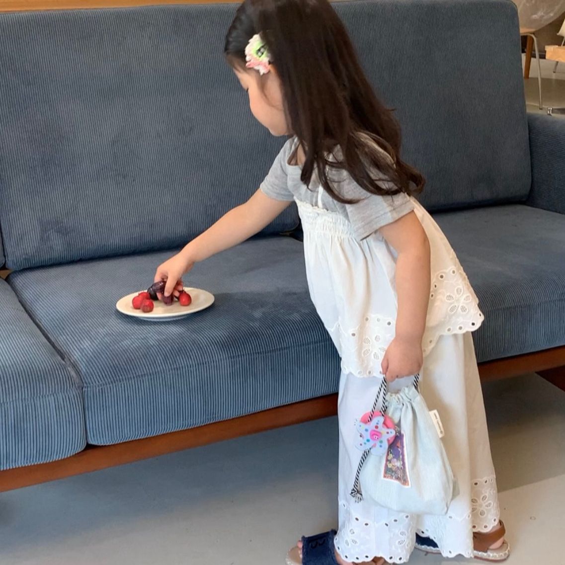 Set bộ hai dây ren hoa trắng Watz