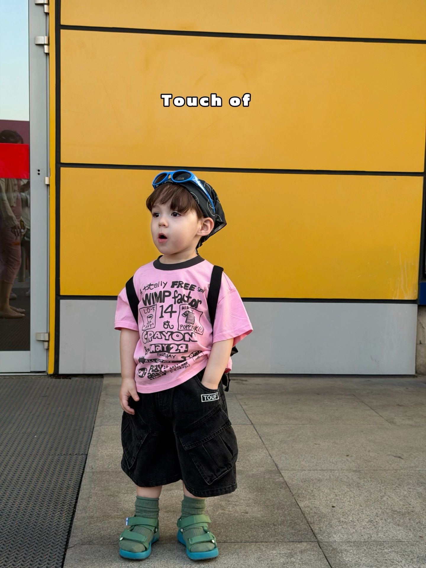 Áo hồng + Quần đen Touch Of - Áo WIMP