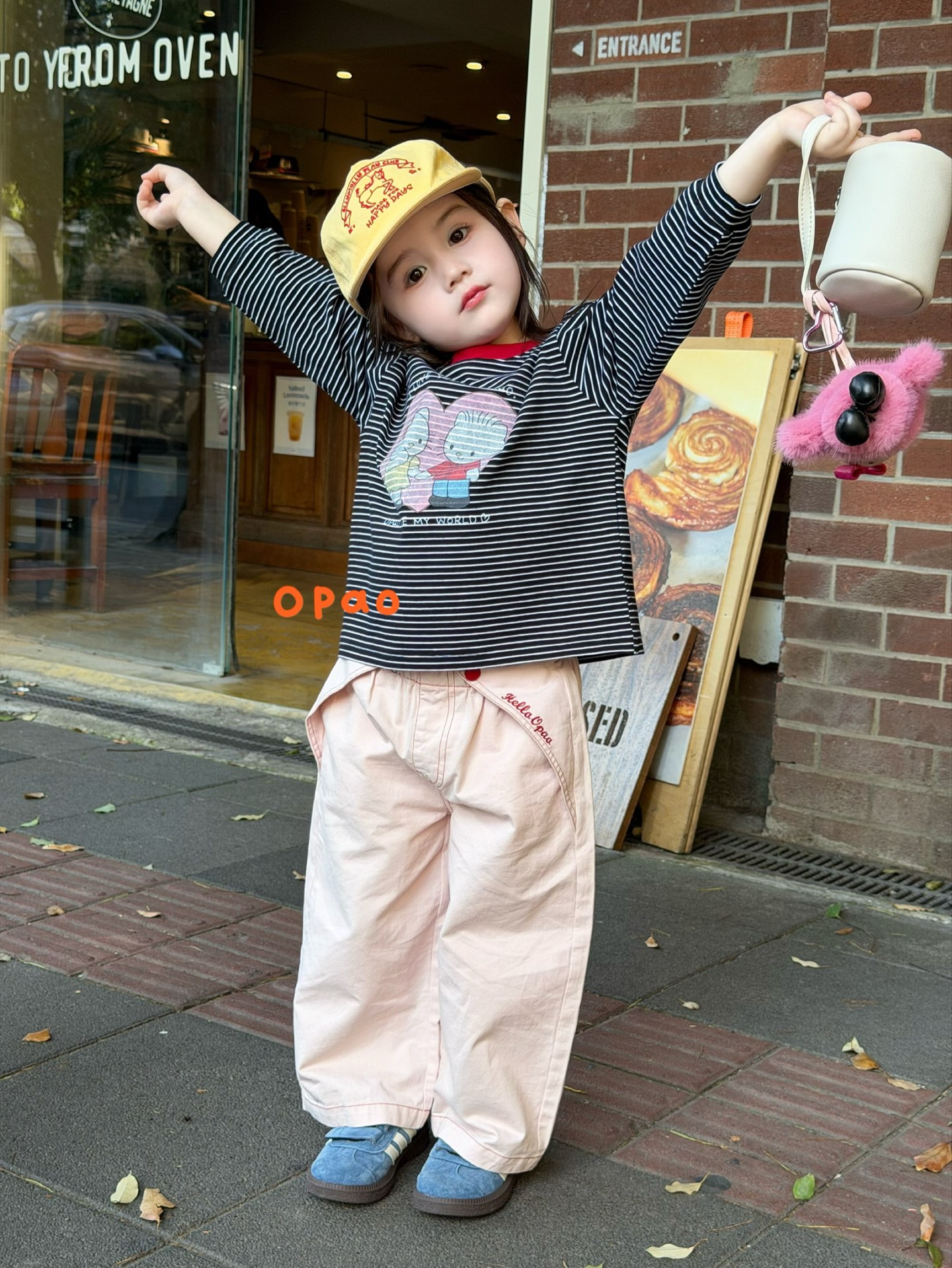 Opao - Quần hồng hello opao