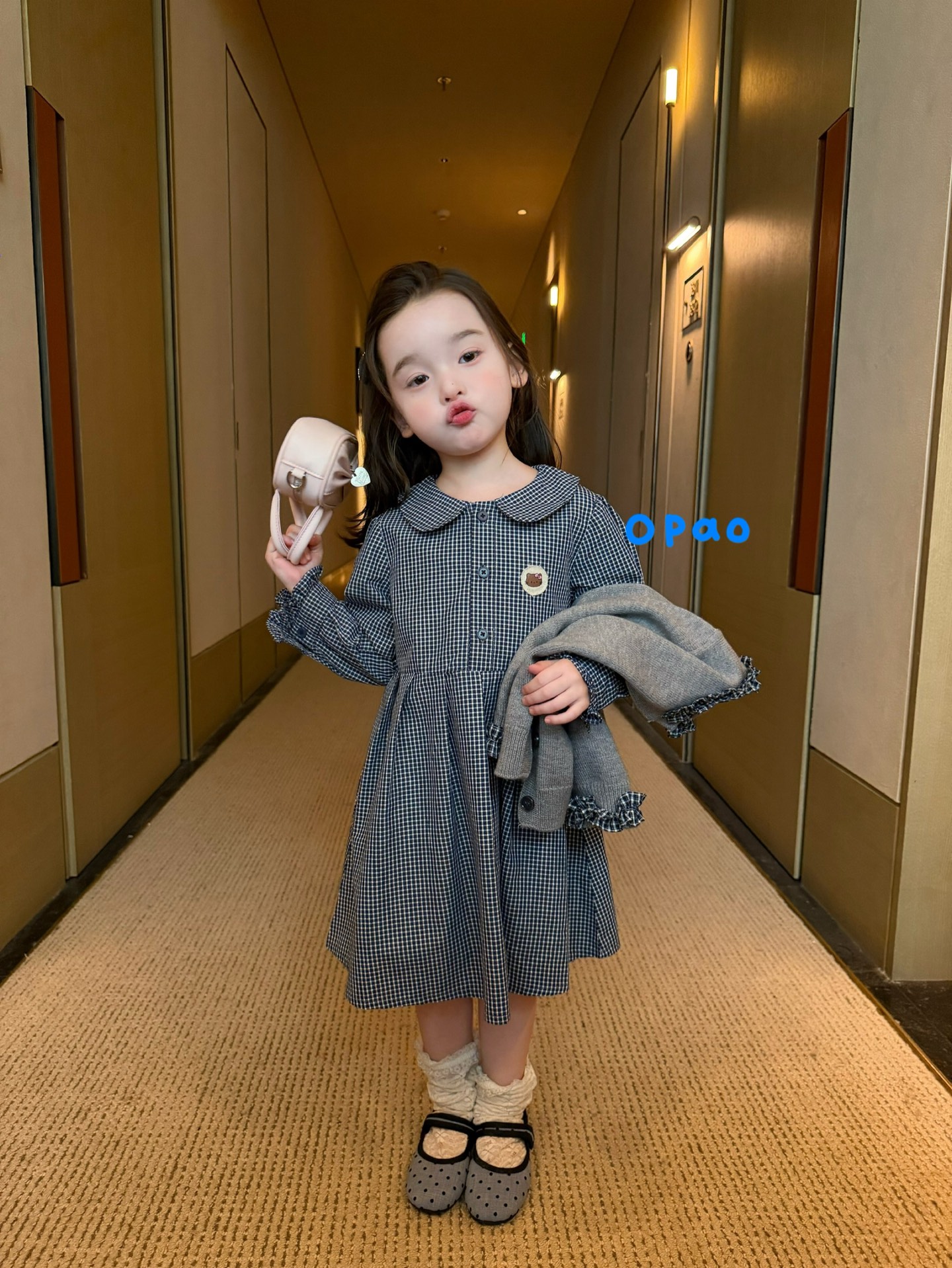 Opao - Đầm caro cổ sen