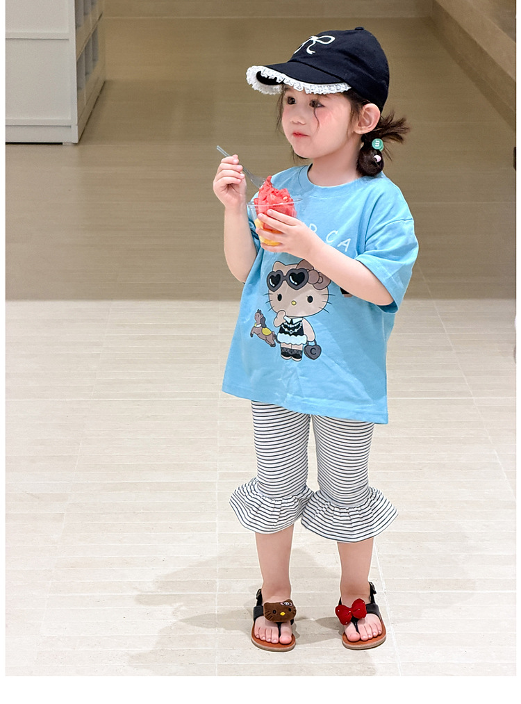 Quần legging kẻ gấu loe