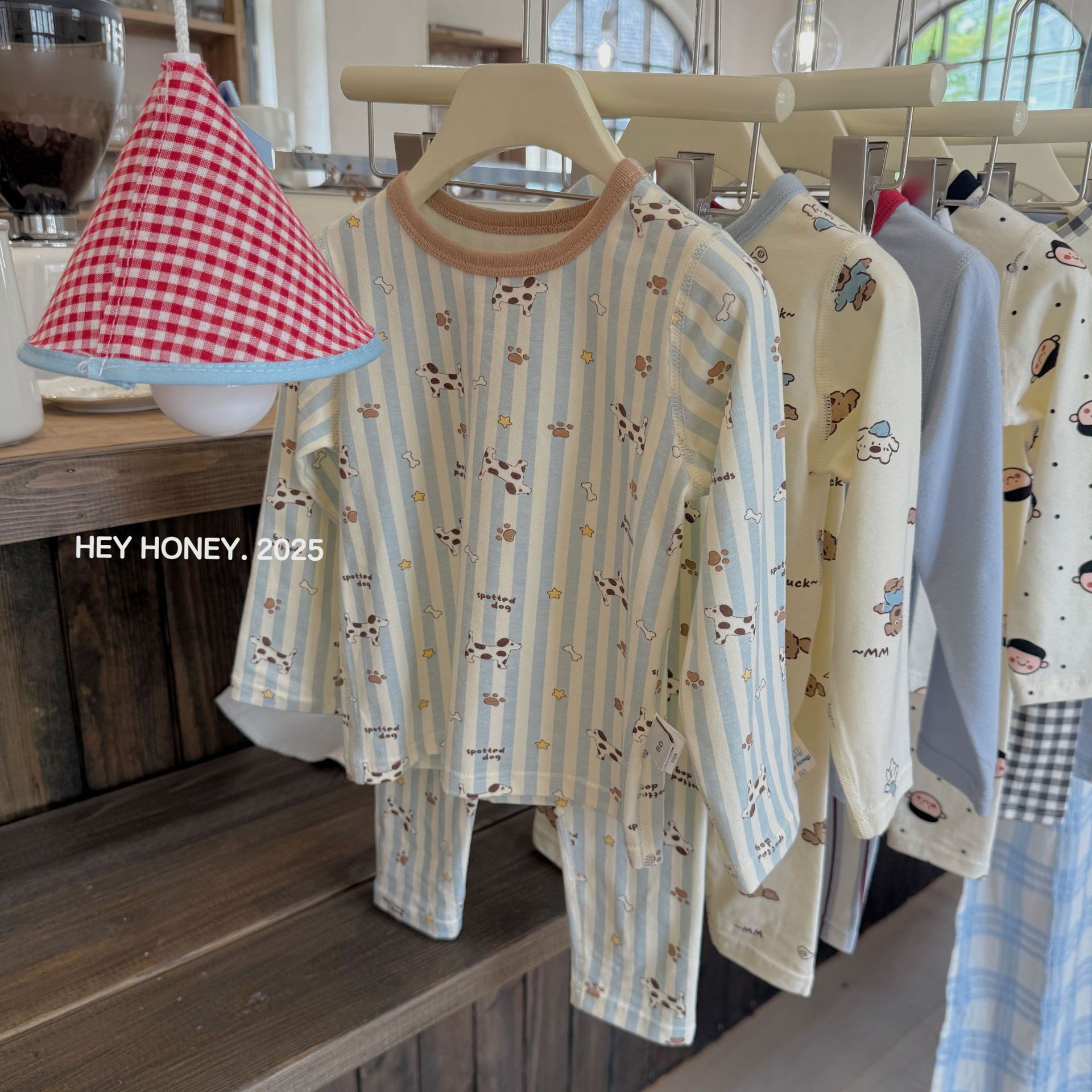 Homewear Hey Honey bé trai spotted dog