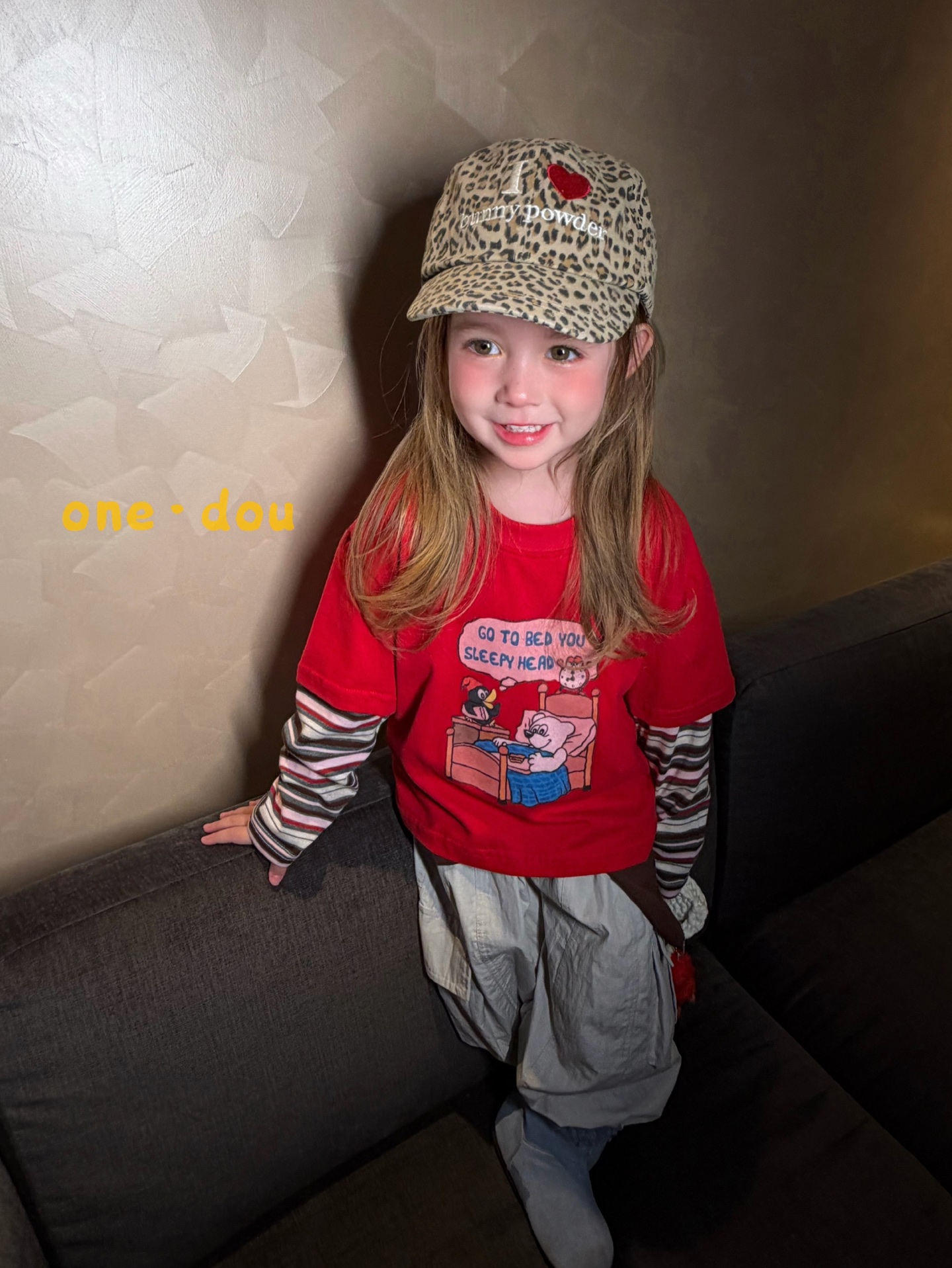 One Dou - Áo thun đỏ go to bed