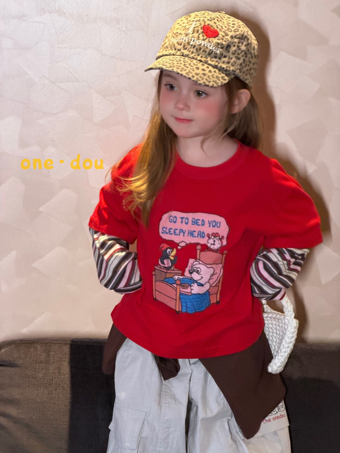 One Dou - Áo thun đỏ go to bed