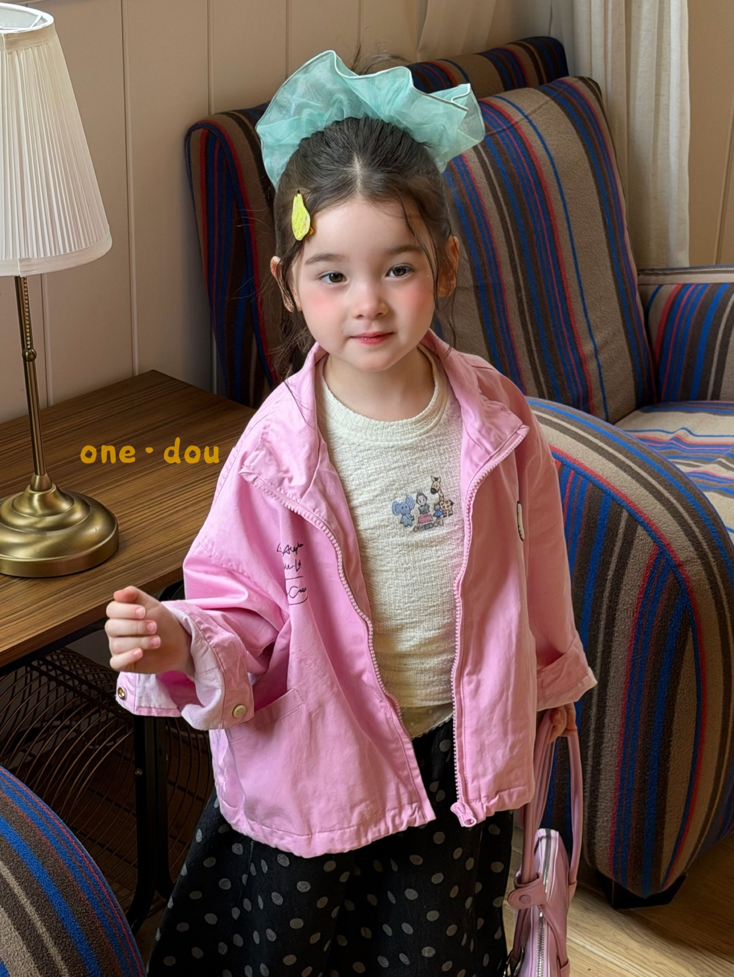One Dou - Áo khoác Kitty hồng