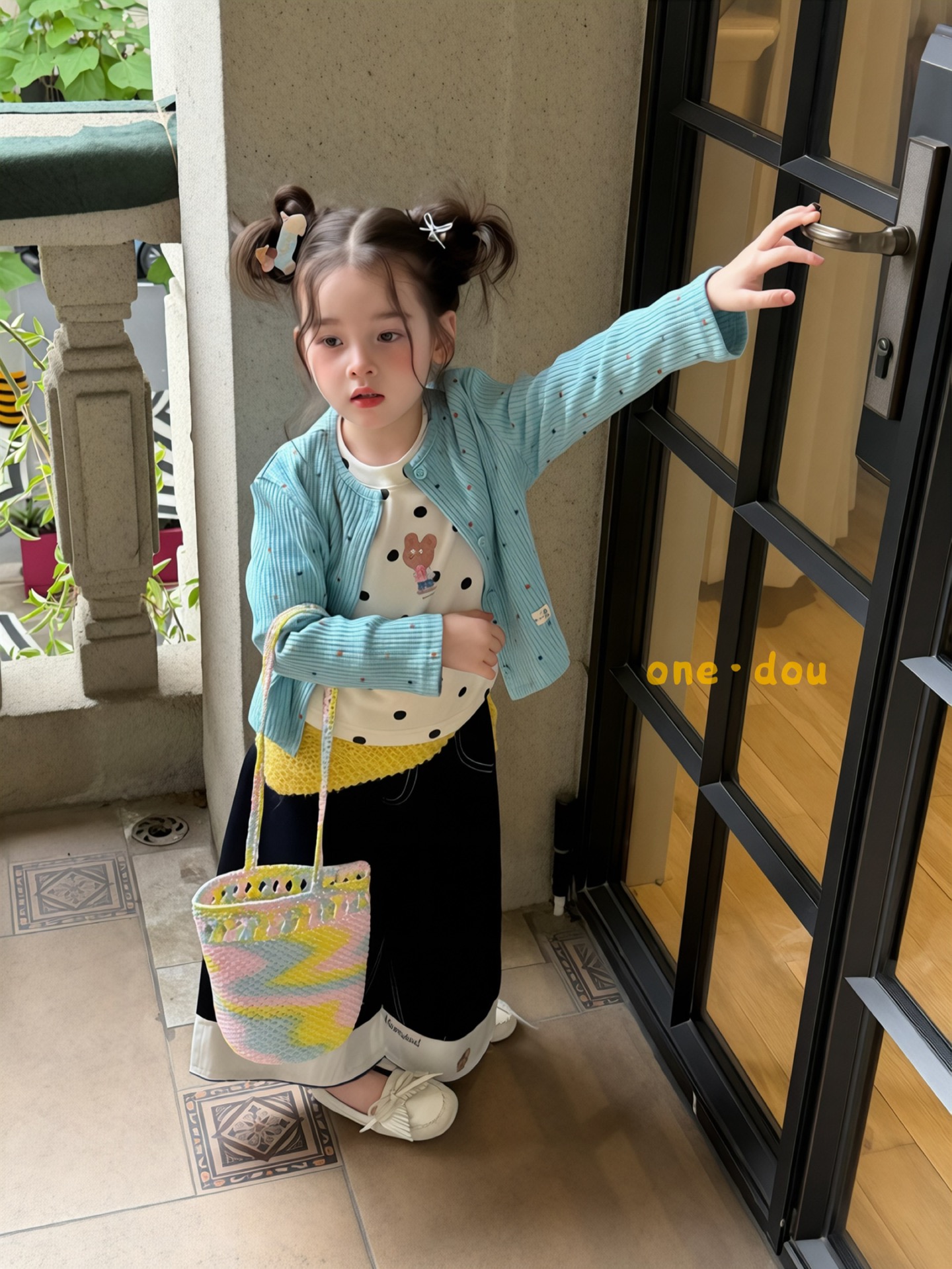 One Dou -Cardigan xanh chấm màu