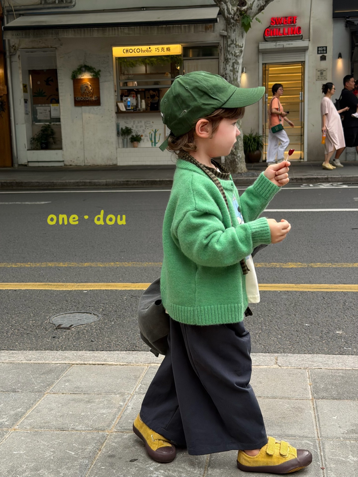One Dou - Cardigan xanh lá