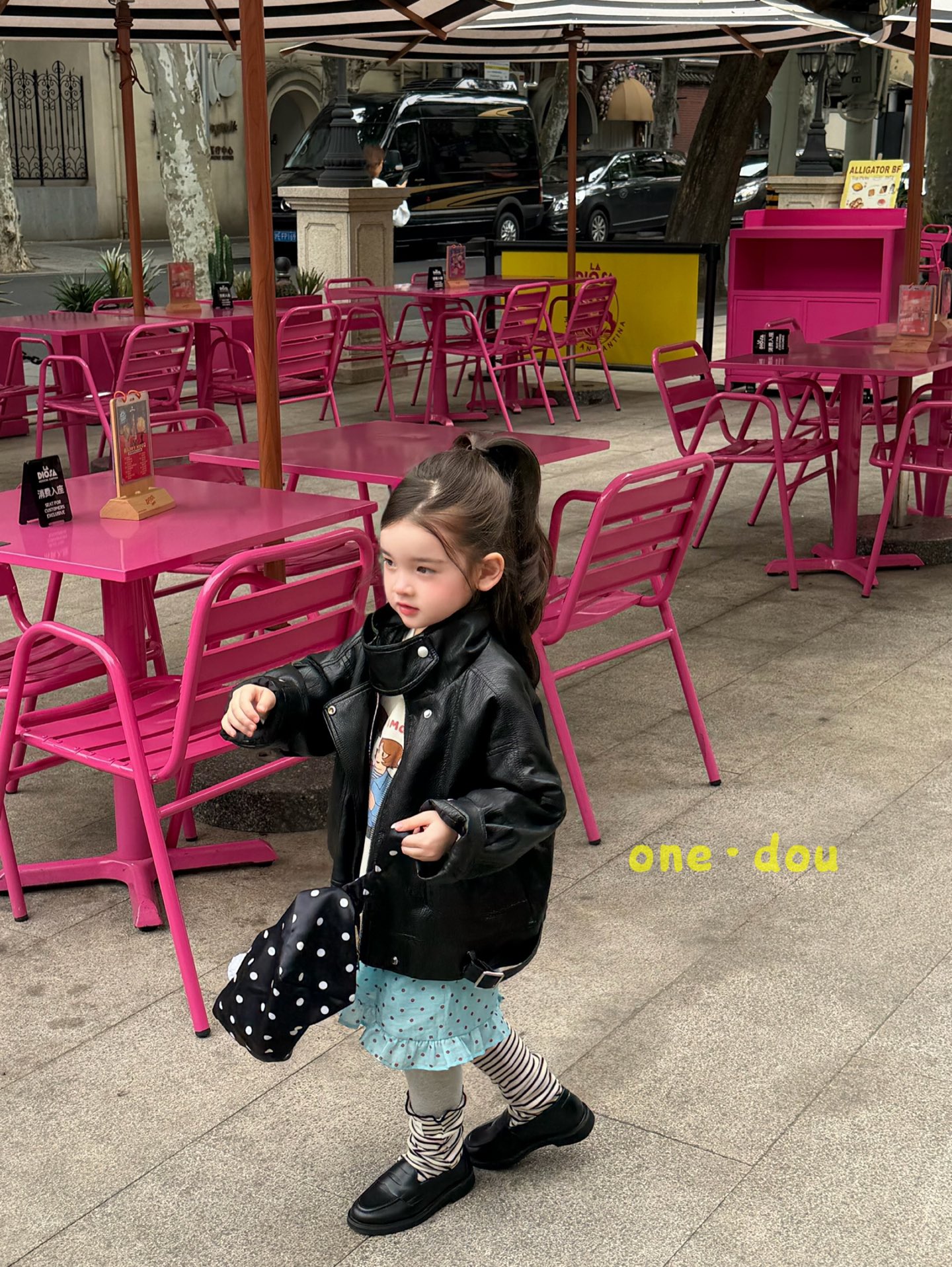One Dou - Áo khoác da đen 6738