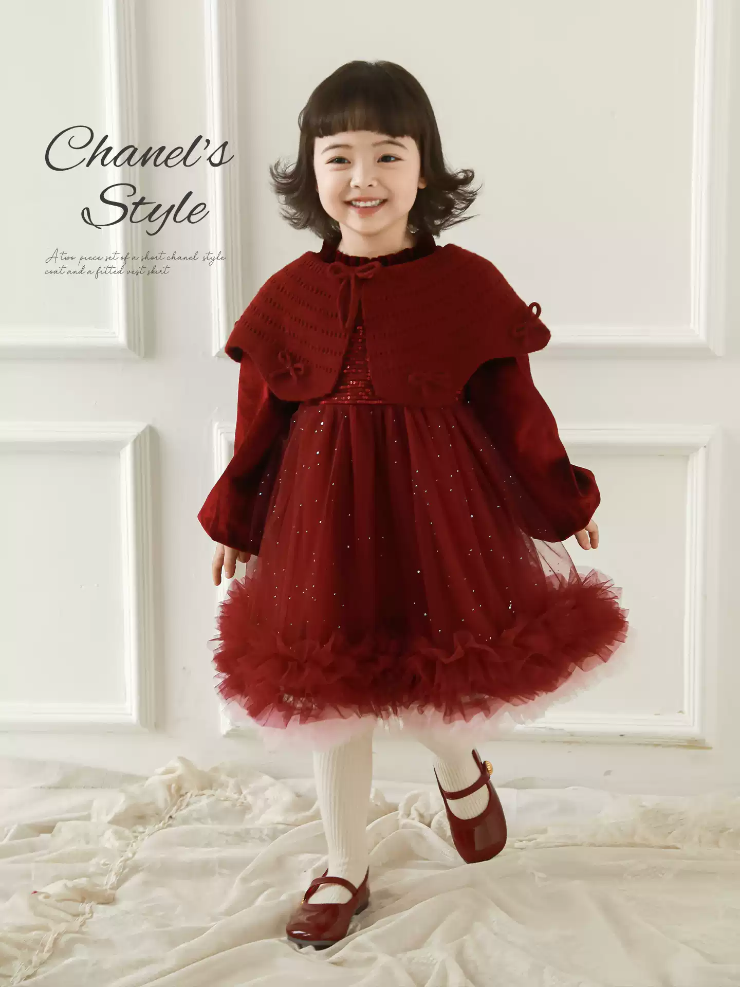 Đầm YOYO Twinkle kèm khăn choàng đỏ