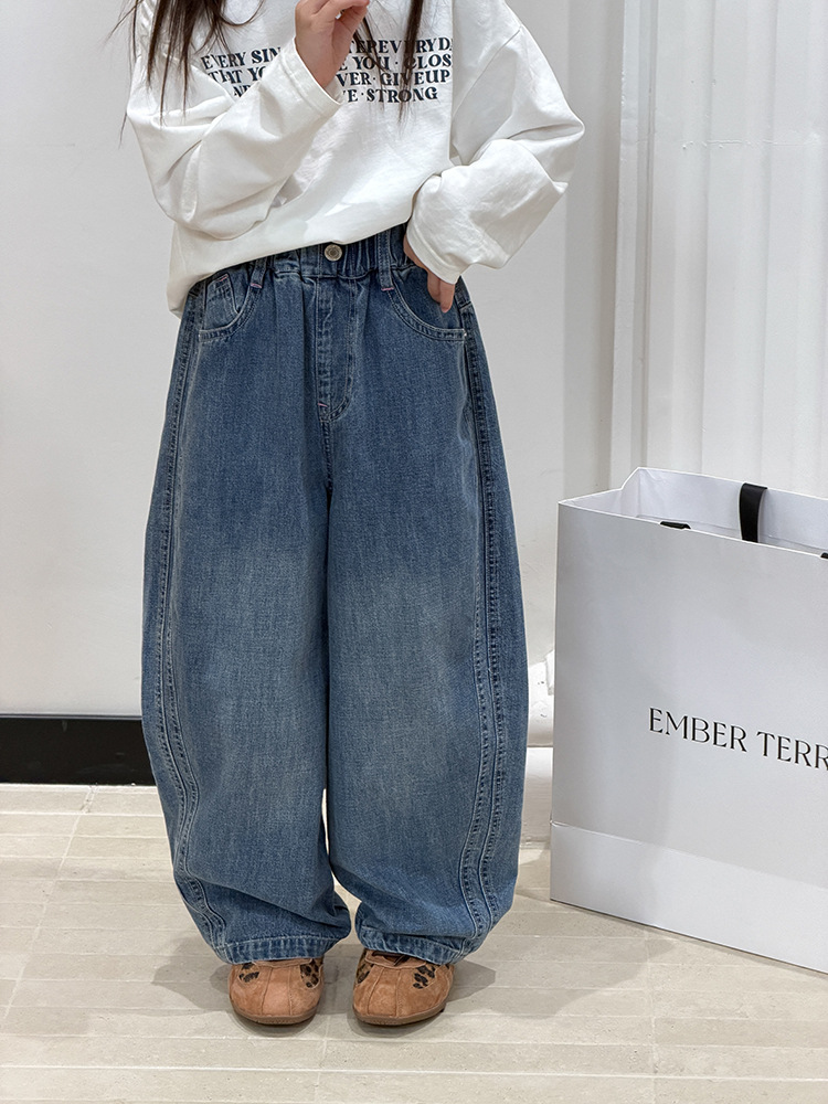 Quần jeans AMBB fading xanh