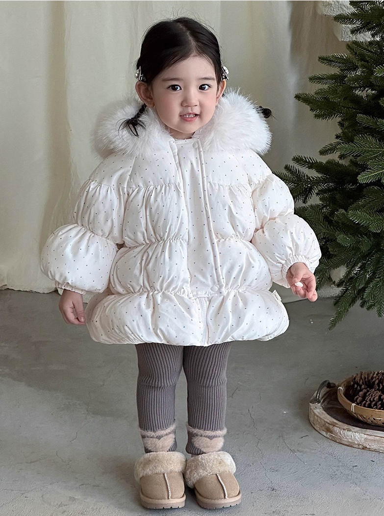 Áo khoác kem chấm bi mũ quả bông