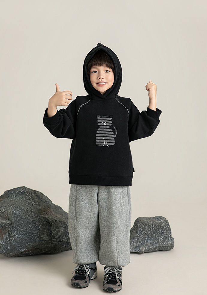 Áo hoodie YOYO đen Naughty cat