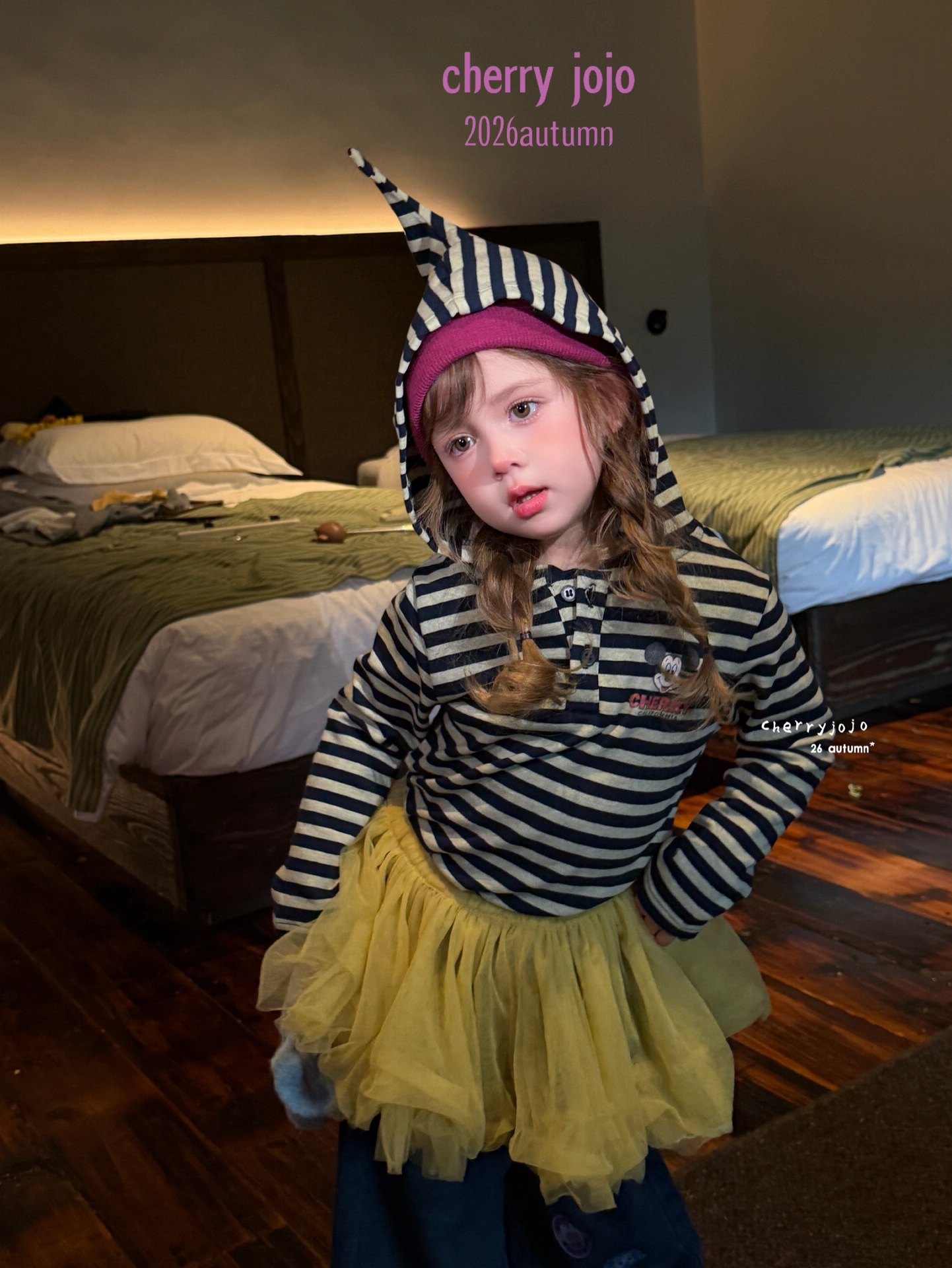 Áo hoodie Cherry jojo Mickey kẻ 27808