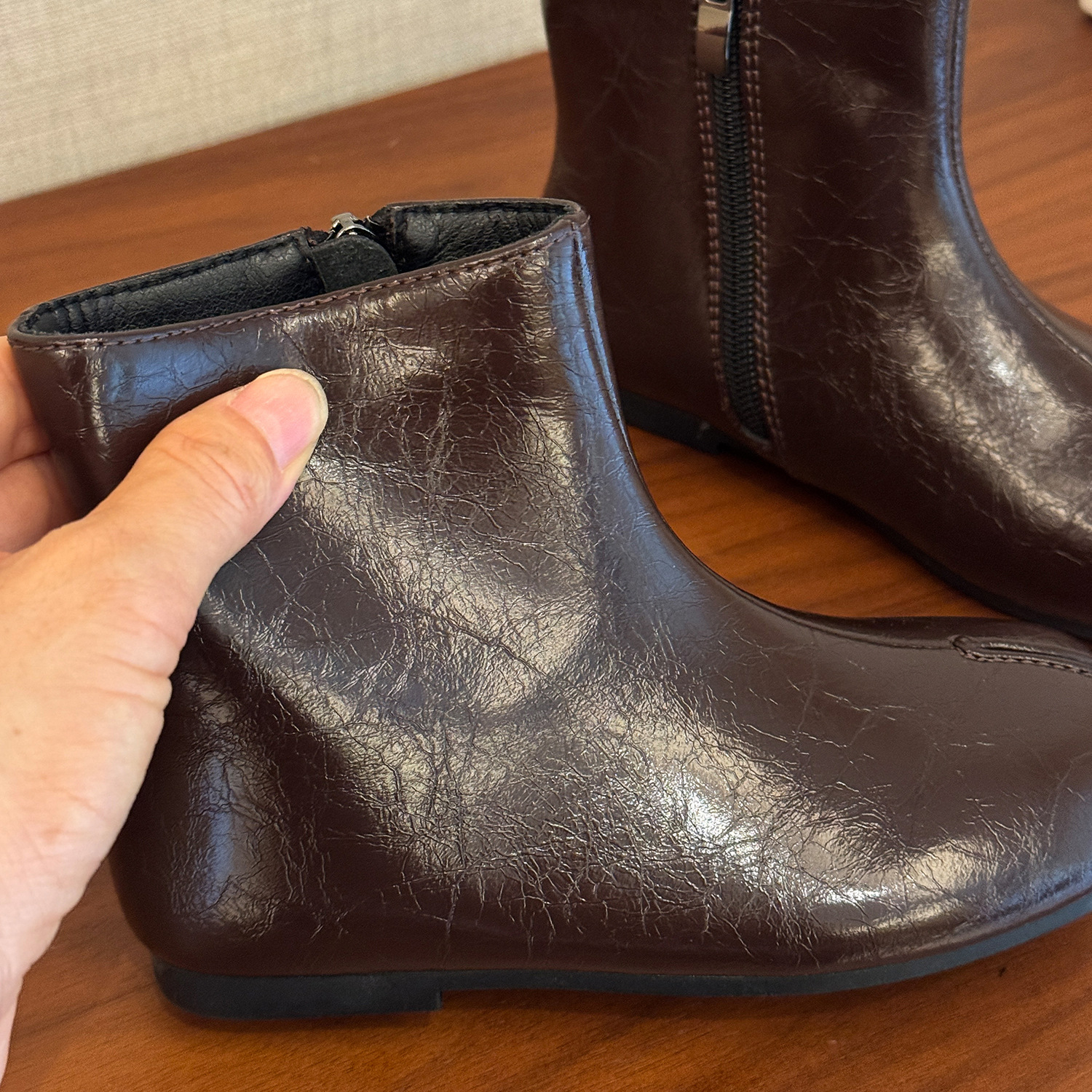 Boots da bóng khóa bên