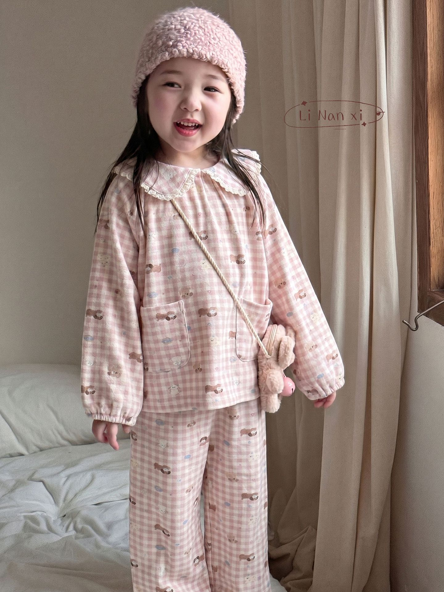 Homewear cổ sen viền ren puppy caro hồng