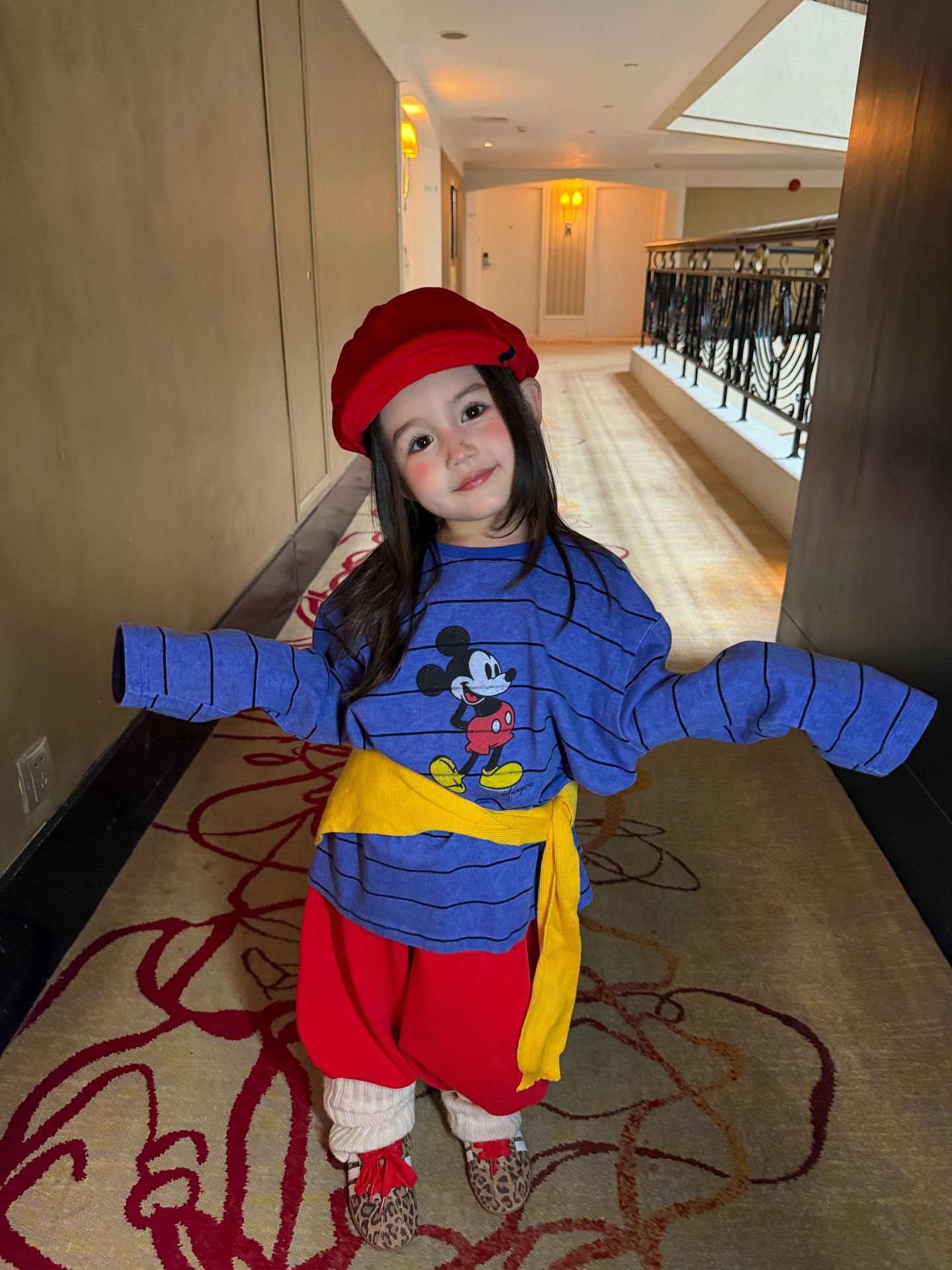 Áo thun Mickey kẻ xanh Watz