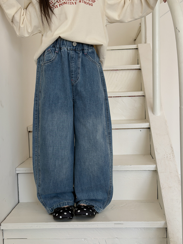 Quần jeans AMBB fading xanh