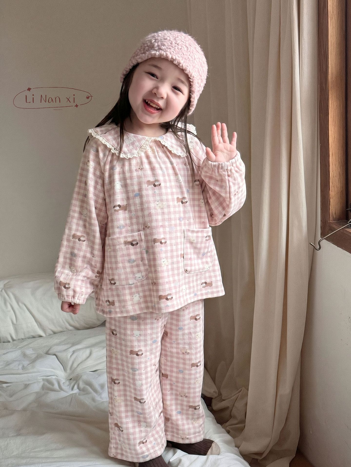 Homewear cổ sen viền ren puppy caro hồng