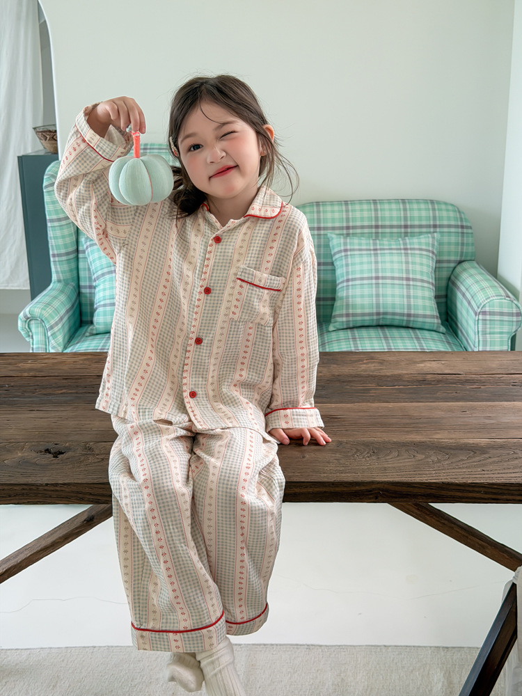 Homewear Pyjama AMBB 1134 cúc đỏ