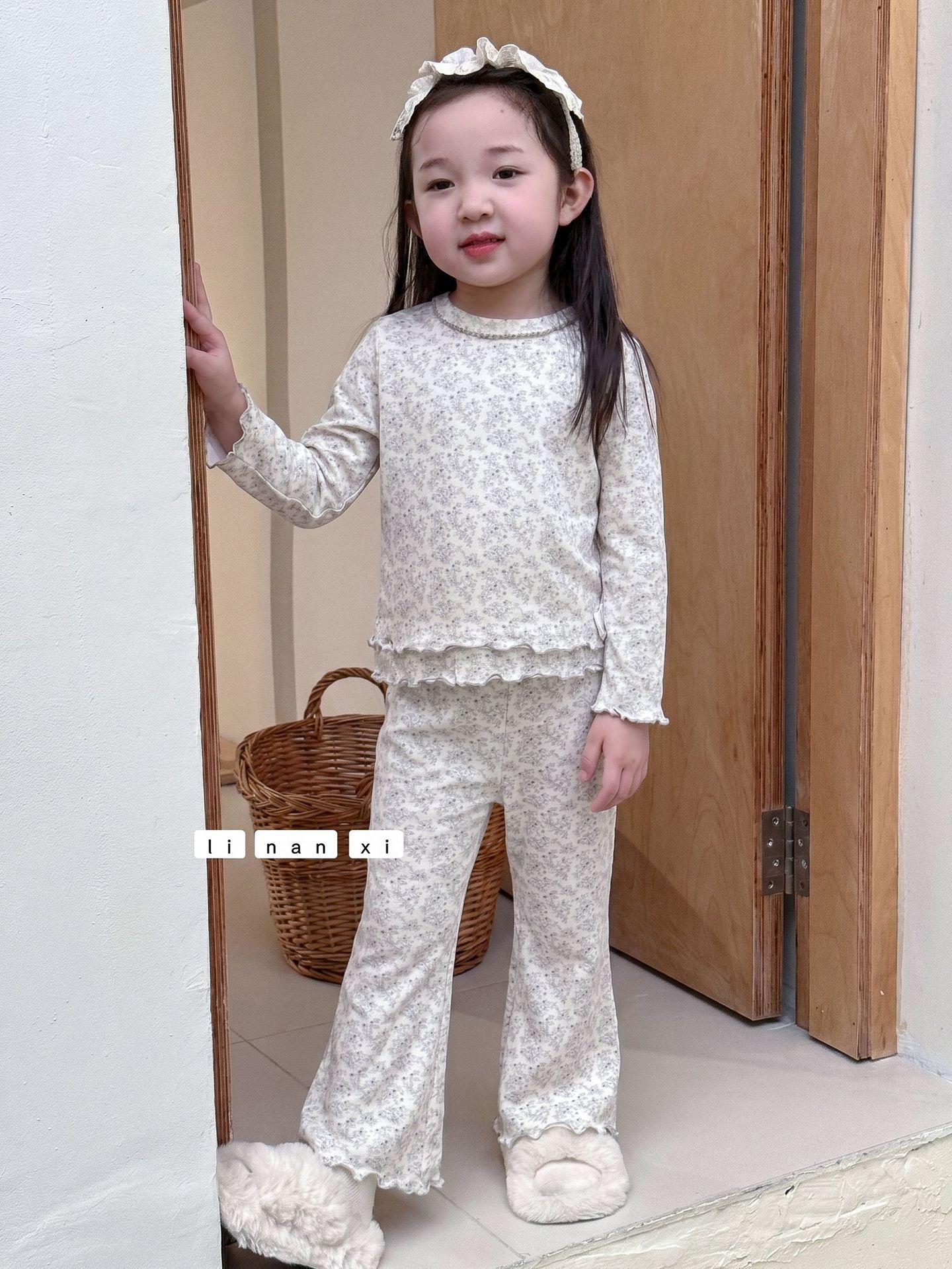 Homewear Linanxi viền sóng hoa nâu nhạt