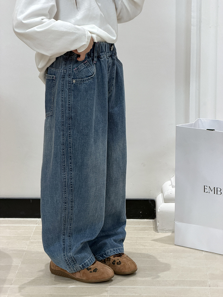 Quần jeans AMBB fading xanh
