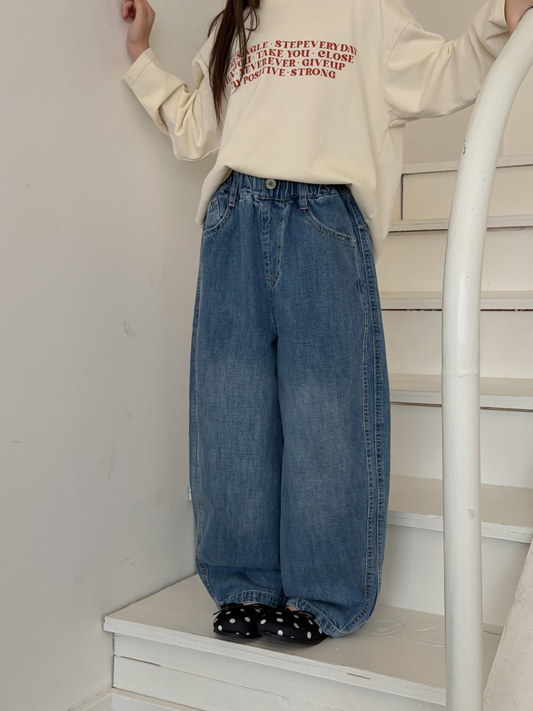 Quần jeans AMBB fading xanh