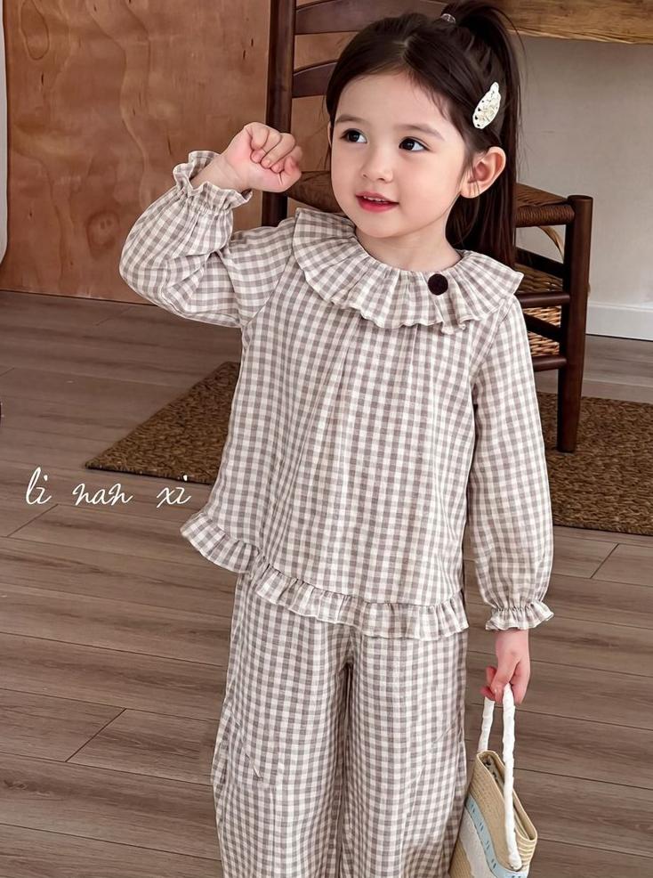 Homewear Linanxi cổ bèo tròn caro nâu