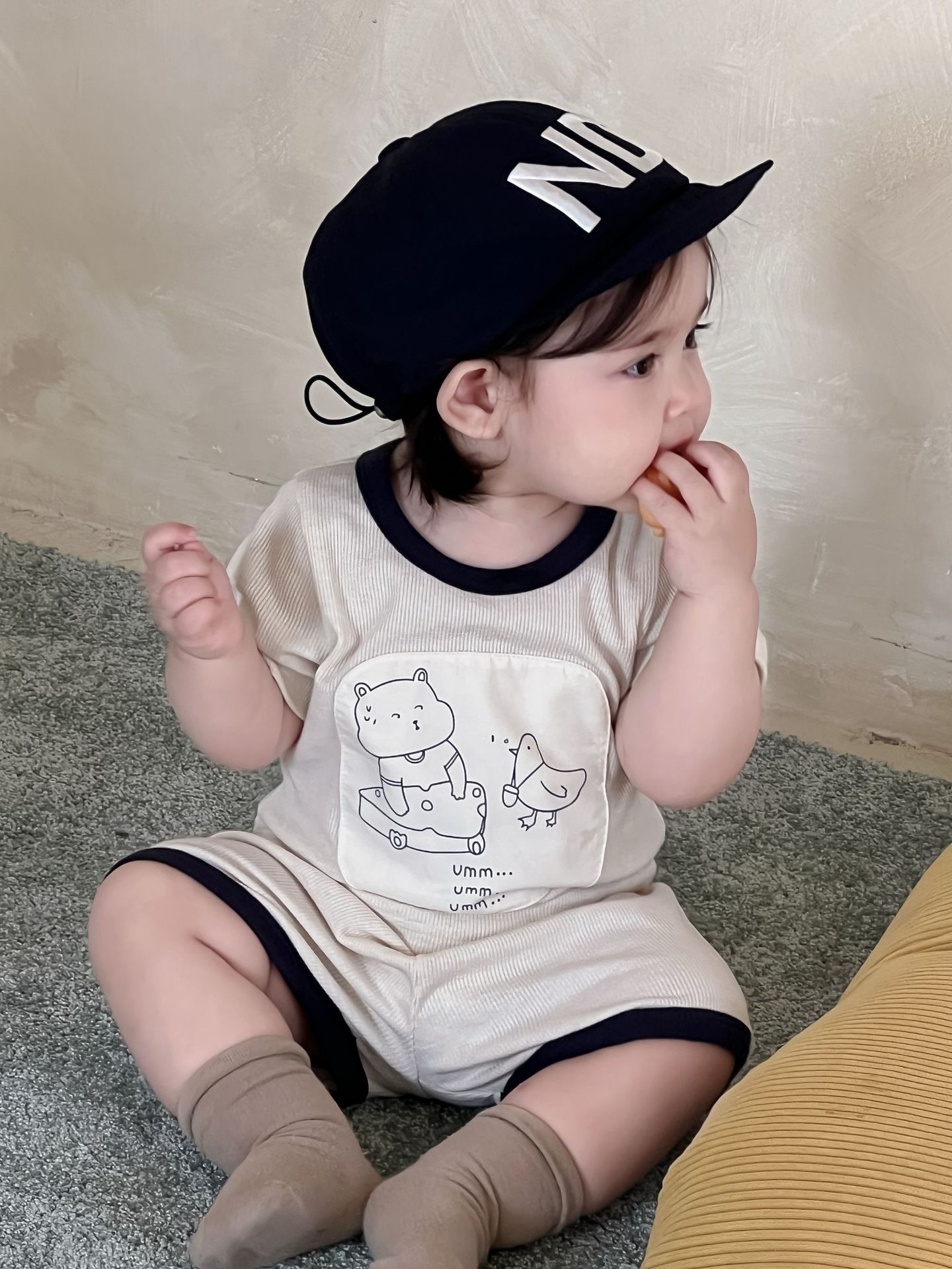 Set bộ unisex viền đen Gấu vịt Glakoko