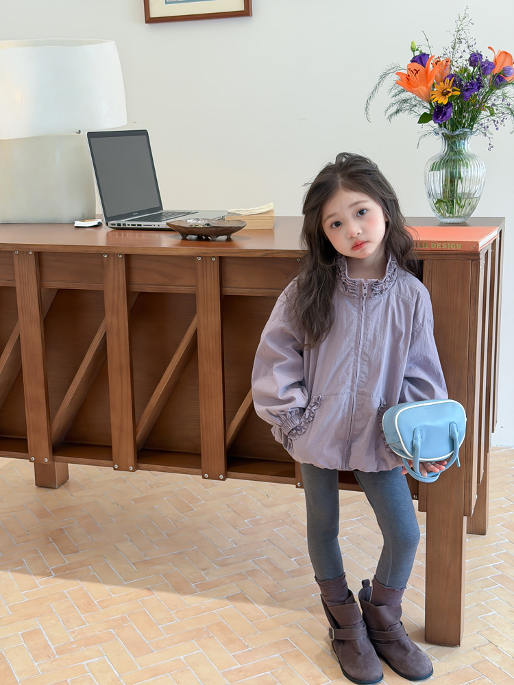 Áo khoác AMBB cổ và túi mix bèo
