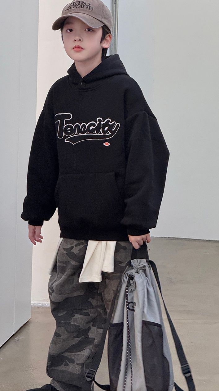 Áo hoodie MOLI tenacity