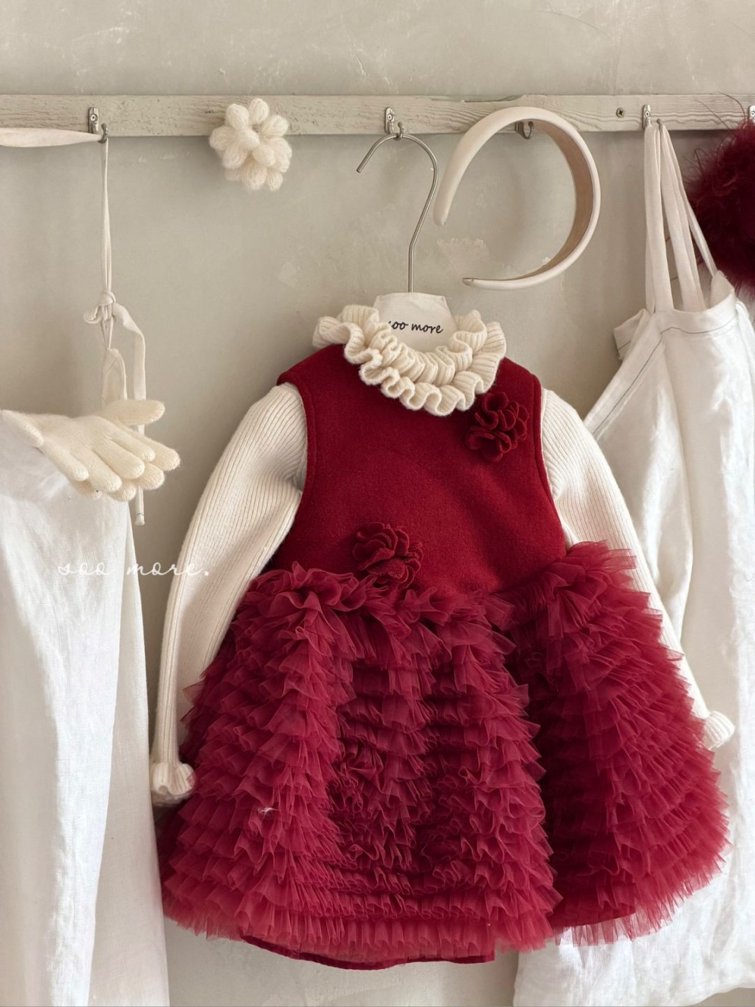 Bán theo set - Soo More - Set Đầm tutu 825K + Áo len 425K