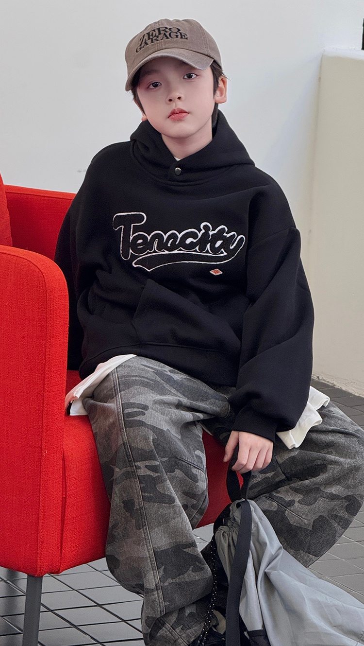 Áo hoodie MOLI tenacity